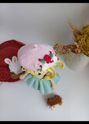 Diğer Pastel Renkli Örgü Bebek ve Aksesuarları