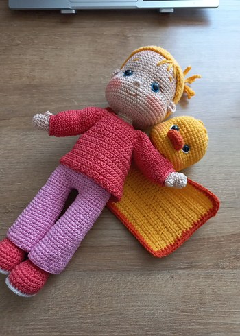 Beden amigurumi Damlanın dolabı ve havuç kafa