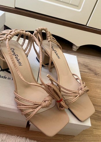 Diğer Bej Bohem Stiletto Topuklu Kadın Sandalet