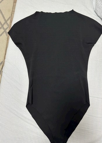 Zara Siyah Boğazlı Kısa Kollu Tişört - Görsel 2