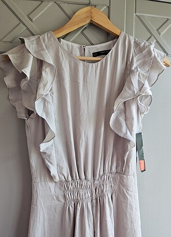 Zara etiketli tulum