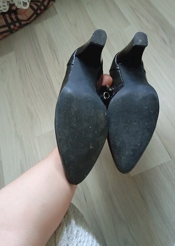 39 Beden Siyah Deri Stiletto Topuklu Kadın Bot