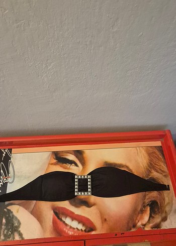 Siyah Deri Tokalı Vintage Kadın bikini üstü