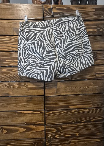 Kadın Zebra Desenli Mini Şort