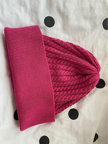 Pembe Şapka
