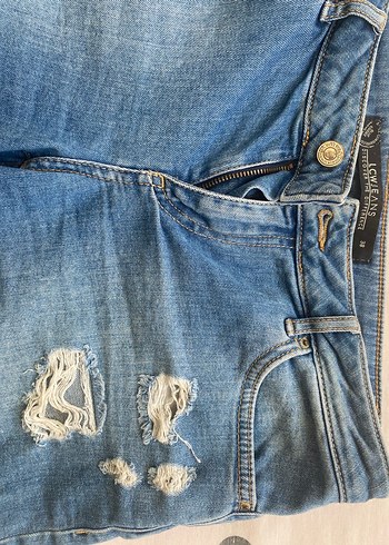LC Waikiki Kadın Mavi Yırtık Denim Midi Şort Lcw 38 beden