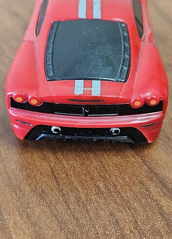 Beden Ferrari 430 Scuderia 1:38 orijinal Lisanslı