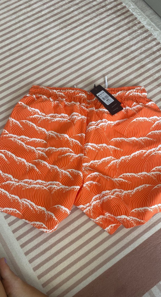 Turuncu Batik Desenli Mini Erkek çocuk Deniz Şortu - Görsel 4