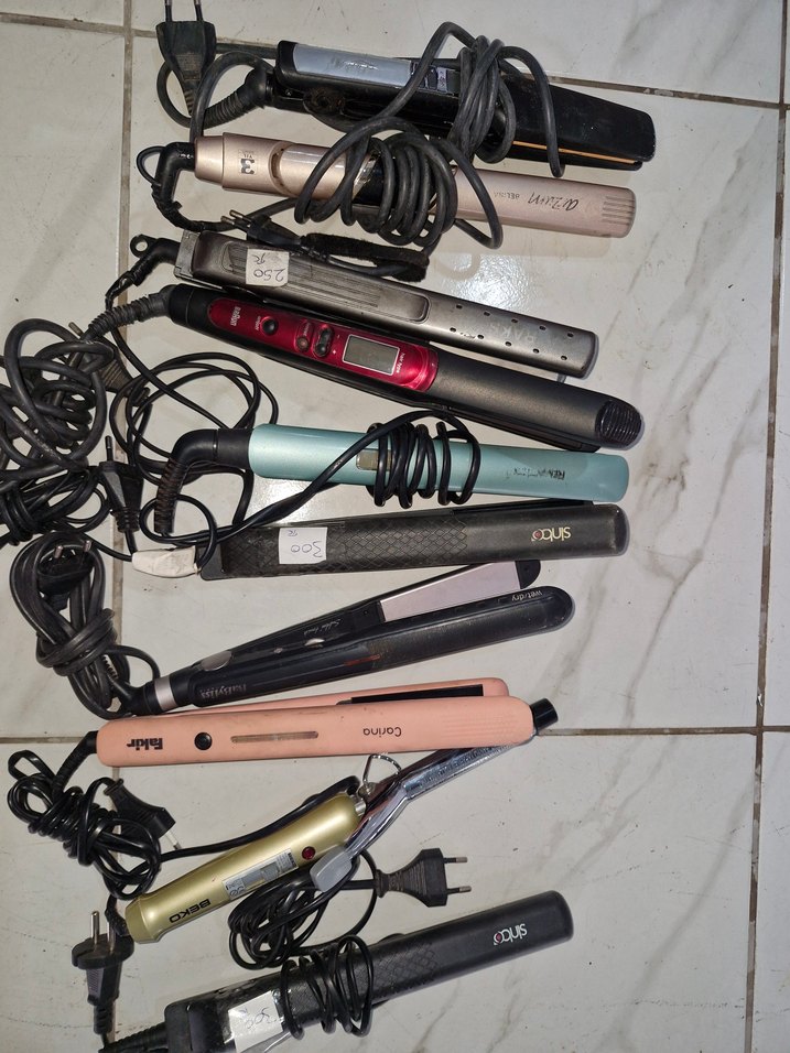 Saç Düzleştiricileri, tanesi 400 tl pazarlıksız, hepsi sorunsuz - Görsel 2