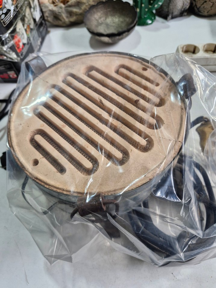 Bej ve Gri Elektrikli Mini Izgara - Görsel 2