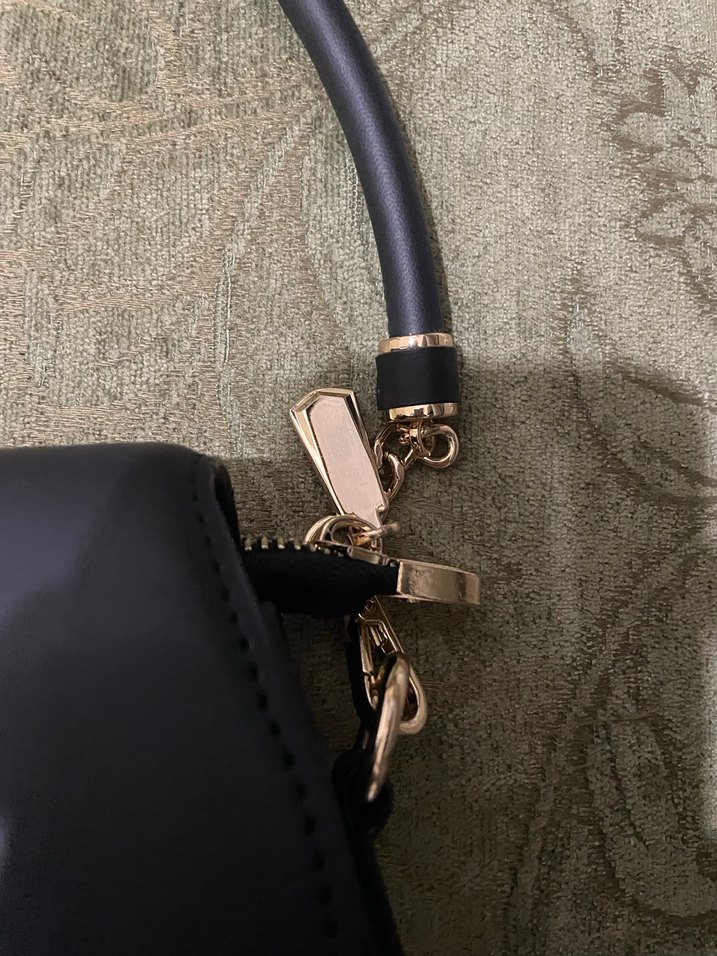 Siyah Deri Tokalı Kadın Omuz Çantası - Görsel 4