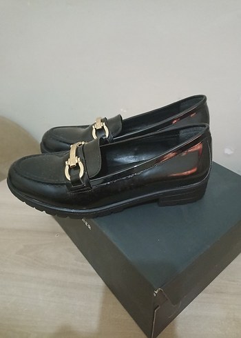 Kızlar için Klasik Siyah Rugan Loafer - Görsel 4