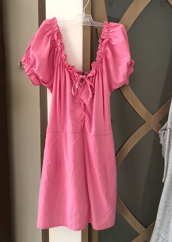 Pembe V Yaka Fırfırlı Mini Elbise