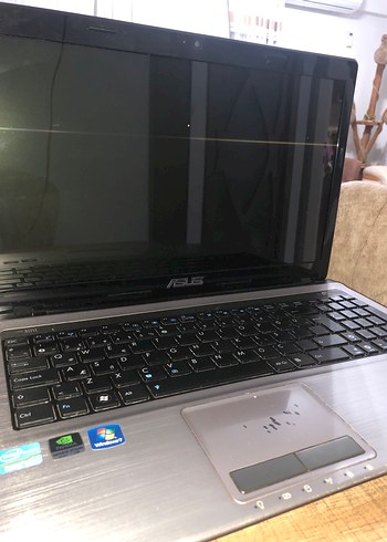 Gri ASUS Dizüstü Bilgisayar Çalışmıyor