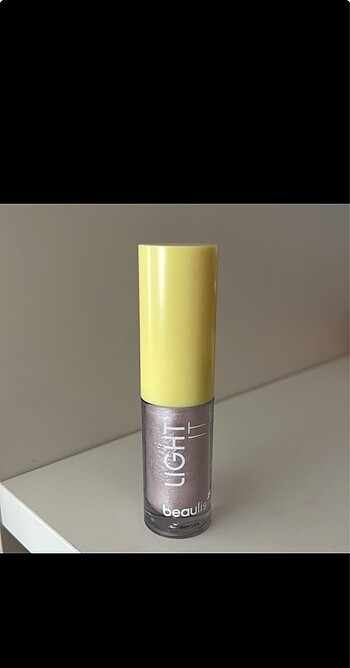 BEAULIS highlighter