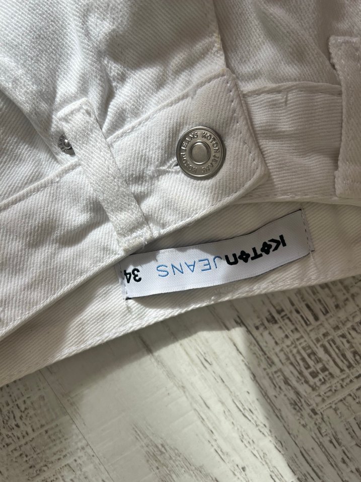 Kadın Beyaz Mini Denim Şort - Görsel 3