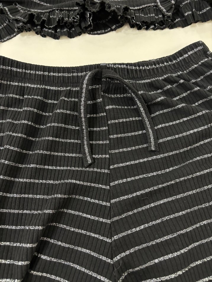 Şort ve Crop Top Takım - Görsel 3