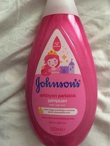 Johnsons baby ışıldıyan parlaklık şampuan