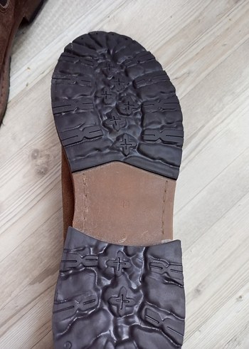 Kahverengi Bot - Görsel 4