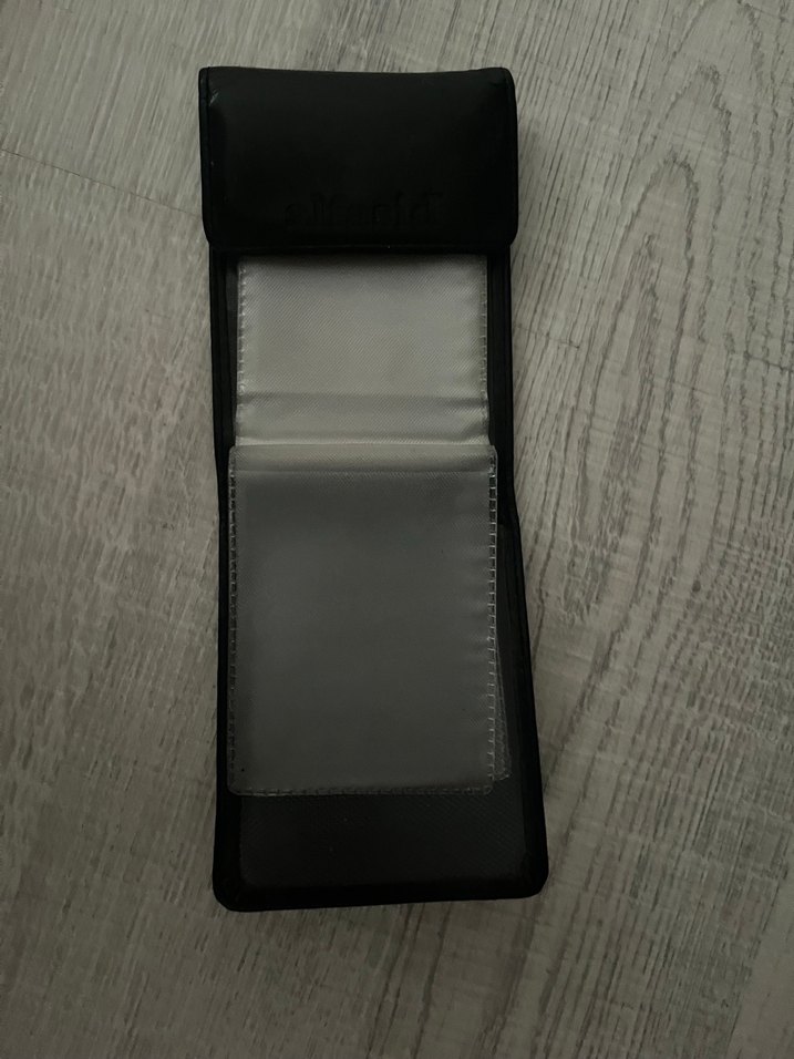 Siyah Minimalist kredi kartlık - Görsel 2