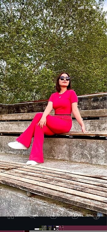 Pembe alt giyim