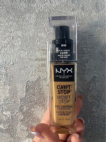 NYX NYX FULL COVERAGE FOUNDATION - BEIGE