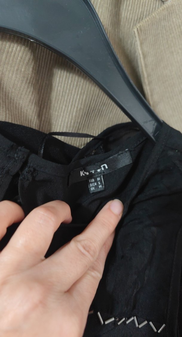 Koton marka boncuklu kolsuz bluz - Görsel 3