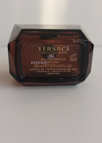 Beden Versace Crystal Noir Kadın Parfümü