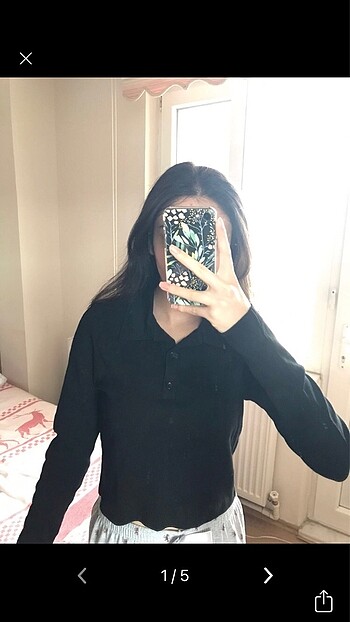 Siyah Polo Yaka Crop Bluz