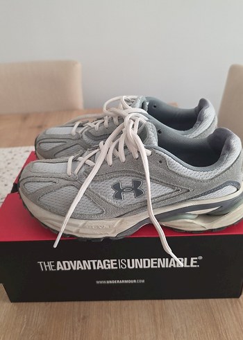 38 Beden Under Armour Kadın Spor Ayakkabı