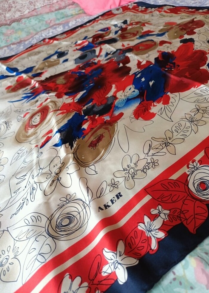 AKER TİVİL İPEK EŞARP  - Görsel 2