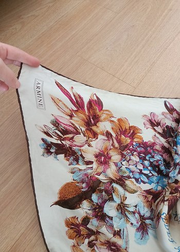 İpek eşarp - Görsel 2