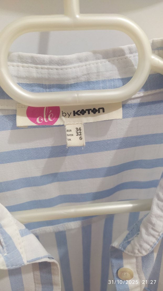 Düğmeli Mavi Çizgili Kadın Gömlek - Görsel 3