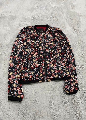 Zara Çiçek Desenli Kapüşonlu Kadın Ceket
