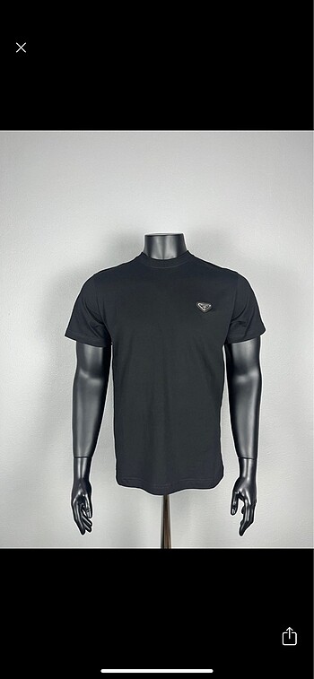 PRADA TSHIRT