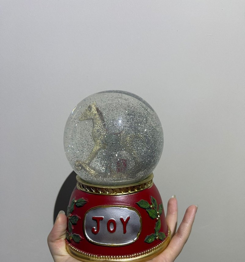 Renkli At Figürlü Kar Küresi - Görsel 2