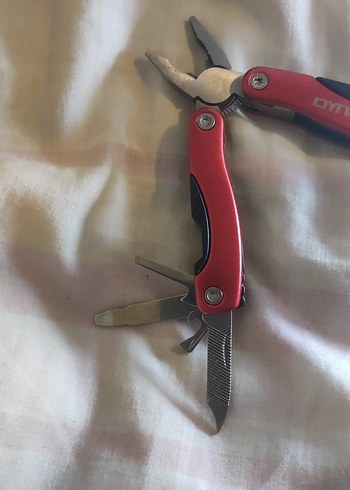 Kırmızı çok amaçlı pense kılıfı ile birlikte gelecektir - Görsel 4