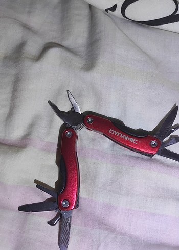 Kırmızı çok amaçlı pense kılıfı ile birlikte gelecektir - Görsel 5