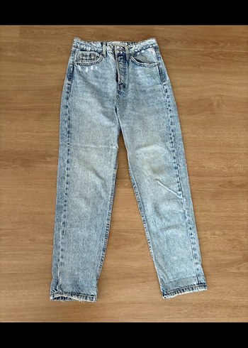 stradivarius mom jean