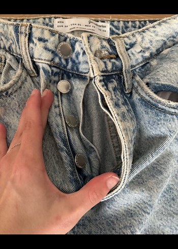 36 Beden stradivarius mom jean