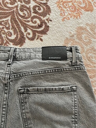 38 Beden Stradivarius d98 jean