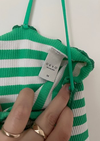 oxxo Yeşil Çizgili Pliseli İnce Askılı Crop Top