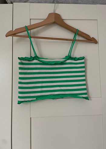 Yeşil Çizgili Pliseli İnce Askılı Crop Top