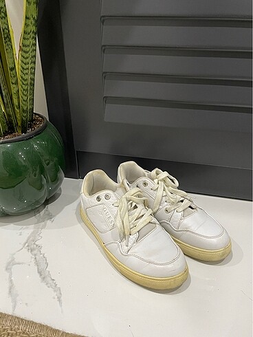 Guess spor ayakkabı