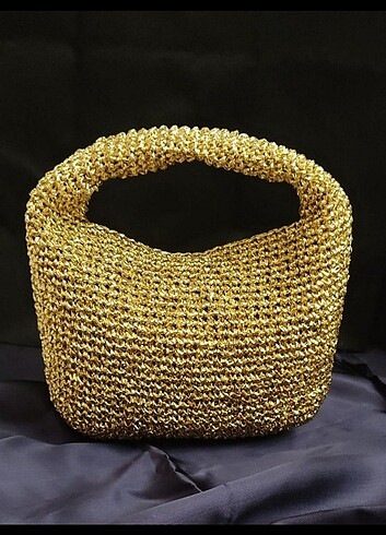  Beden ZARA MUADİLİ METALİK GOLD ÖRGÜ ÇANTA