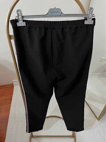 40 Beden Şeritli kumaş pantolon
