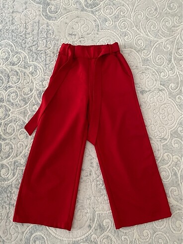 Kırmızı midi pantolon