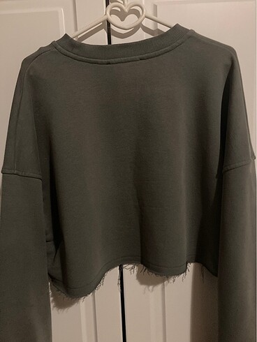(SATILDI) Beyyoglu crop sweatshirt