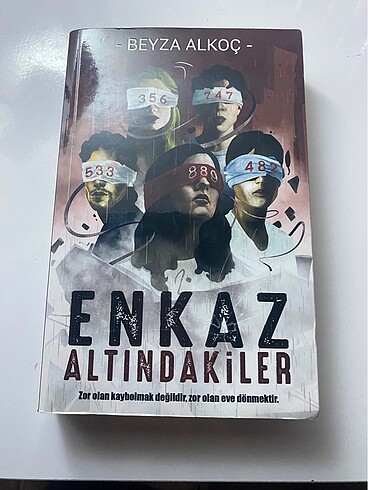 enkaz altındakiler
