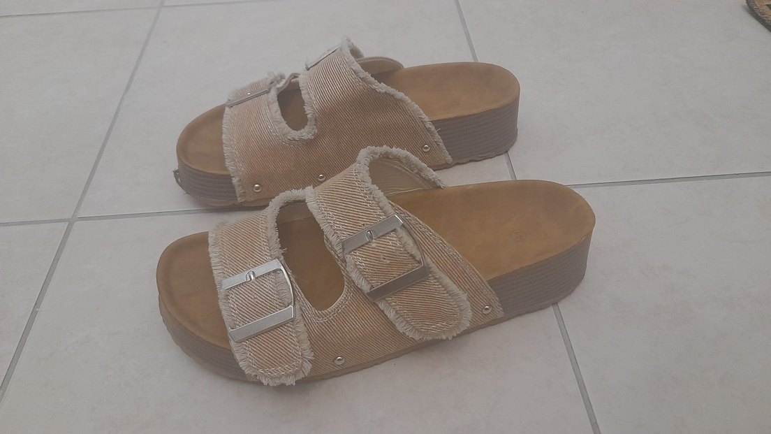 Kadın terlik - Görsel 2